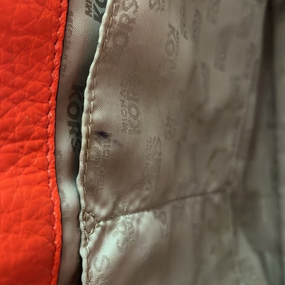 Michael Kors purse - Picture 4 of 6